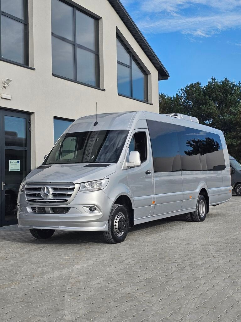Big Coach Hire Minibus UK